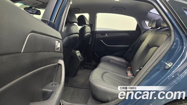Hyundai Sonata 2016 — photo 12