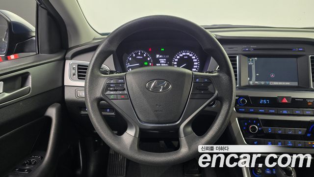 Hyundai Sonata 2016 — photo 13