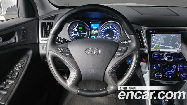 Hyundai Sonata 2012 — photo 19