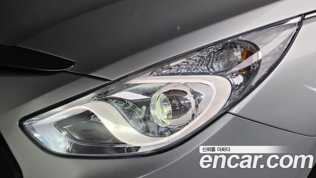 Hyundai Sonata 2012 — photo 8