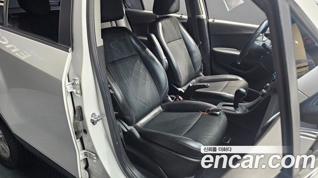 Chevrolet Korea Trax 2018 — photo 17
