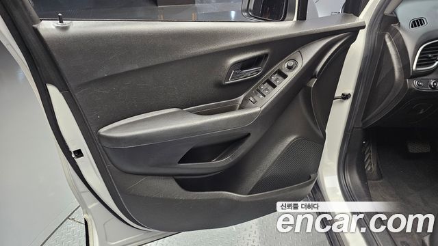 Chevrolet Korea Trax 2018 — photo 14