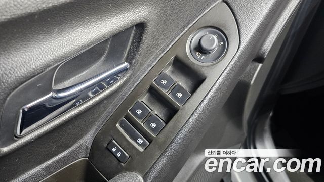 Chevrolet Korea Trax 2018 — photo 28