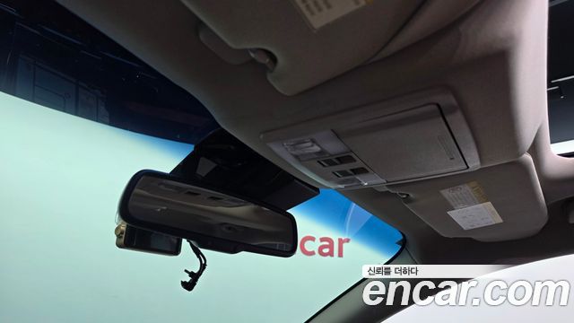 Ford Taurus 2012 — photo 18