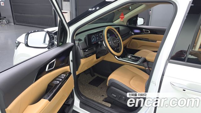 Kia Canival 2023 — photo 10