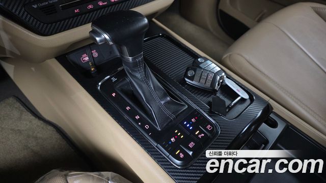 Kia Canival 2017 — photo 9