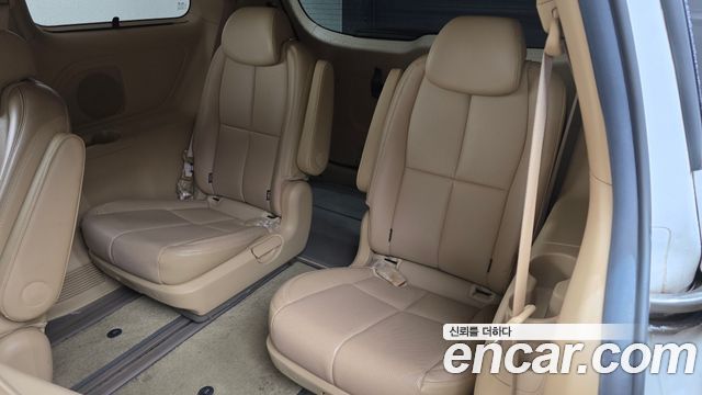 Kia Canival 2017 — photo 11