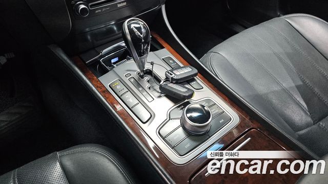 Hyundai Equus 2012 — photo 9