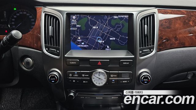 Hyundai Equus 2012 — photo 14
