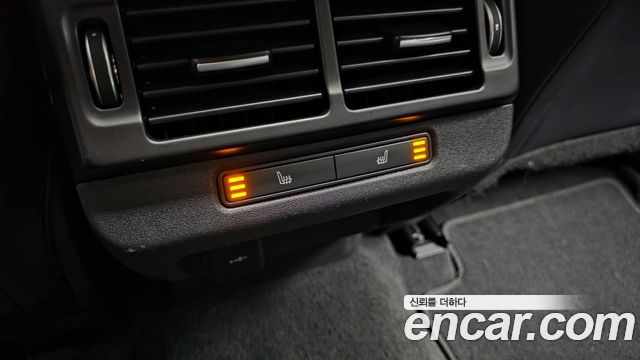 Land Rover Range Rover Evoque 2022 — photo 18