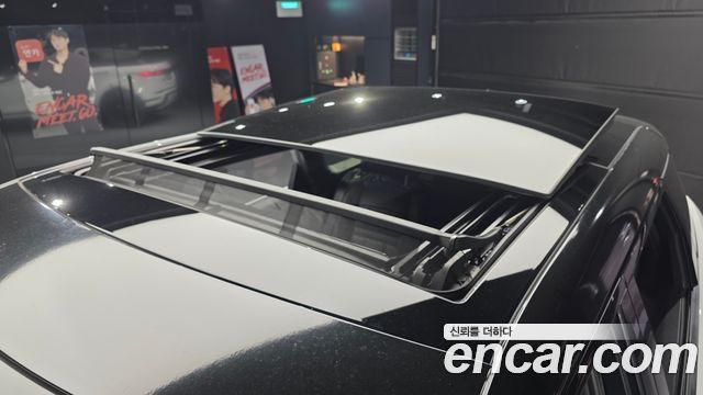 Land Rover Range Rover Evoque 2022 — photo 19