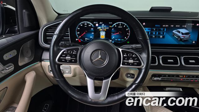 Mercedes-Benz GLE-Class 2023 — photo 19