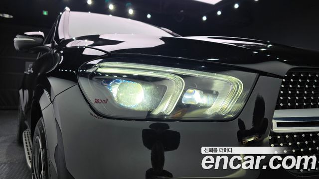 Mercedes-Benz GLE-Class 2023 — photo 8