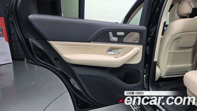 Mercedes-Benz GLE-Class 2023 — photo 15