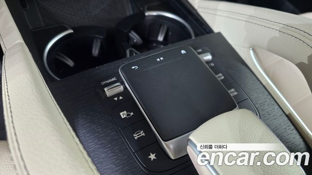 Mercedes-Benz GLE-Class 2023 — photo 31
