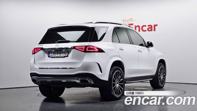 Mercedes-Benz GLE-Class 2023 — photo 2