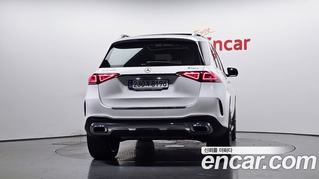 Mercedes-Benz GLE-Class 2023 — photo 4