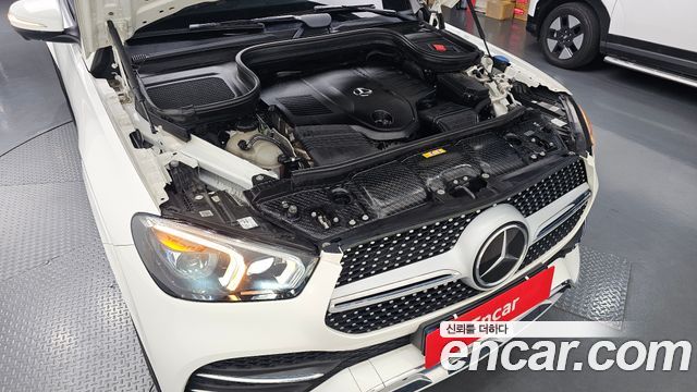 Mercedes-Benz GLE-Class 2023 — photo 6