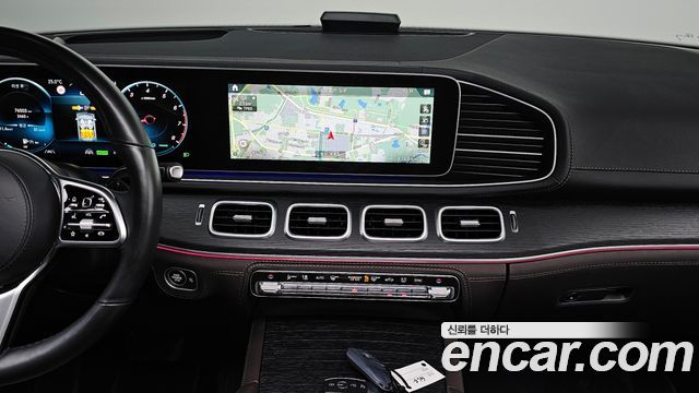 Mercedes-Benz GLE-Class 2023 — photo 20