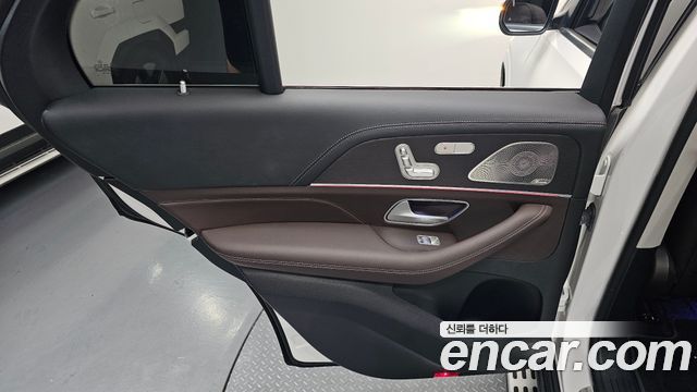 Mercedes-Benz GLE-Class 2023 — photo 15