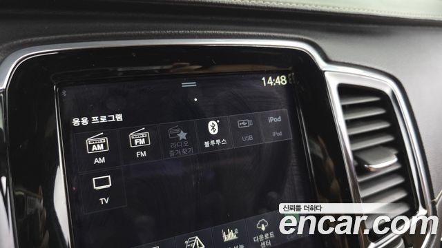 Volvo XC90 2018 — photo 36