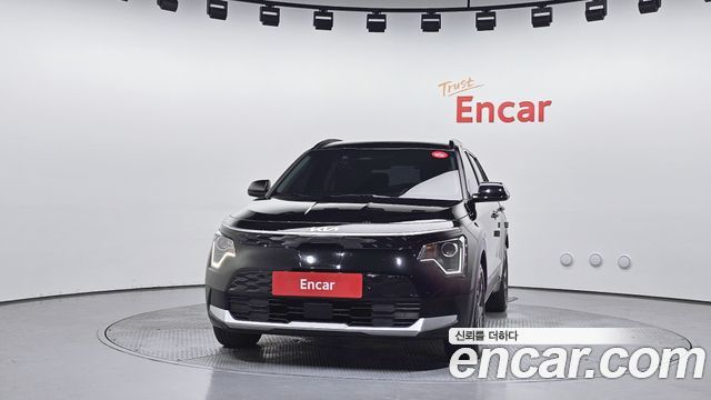 Kia Niro 2023 — photo 3