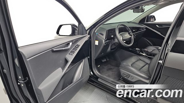 Kia Niro 2023 — photo 13
