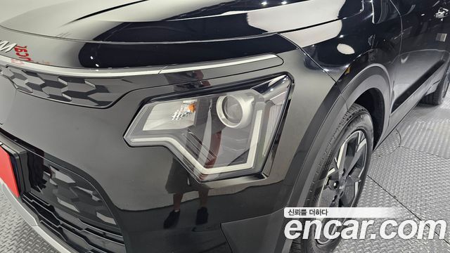 Kia Niro 2023 — photo 8