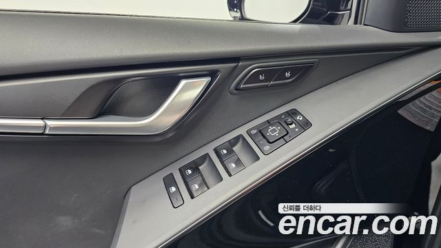 Kia Niro 2023 — photo 27