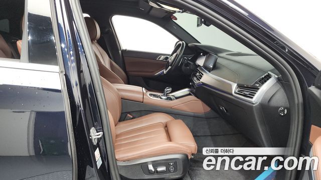 BMW X6 2022 — photo 16