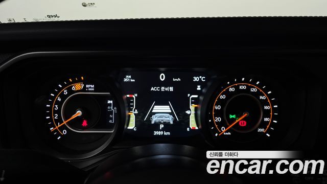 Jeep Wrangler 2025 — photo 11