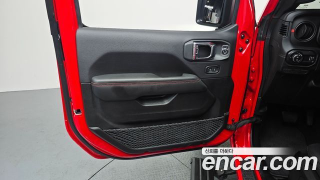 Jeep Wrangler 2025 — photo 14