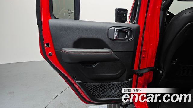 Jeep Wrangler 2025 — photo 15