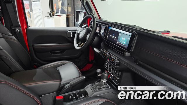Jeep Wrangler 2025 — photo 27