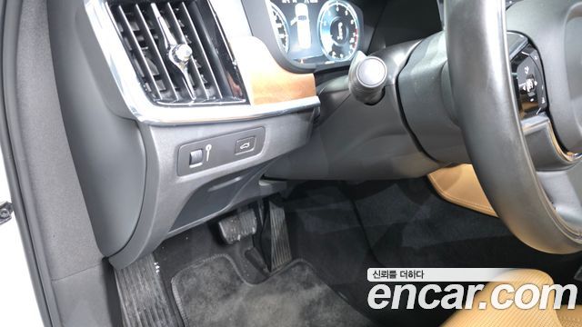 Volvo S90 2020 — photo 29