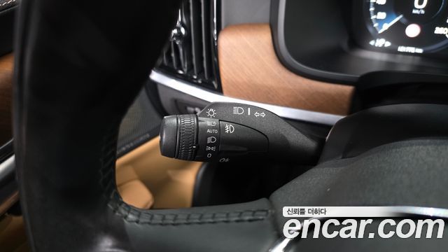 Volvo S90 2020 — photo 30