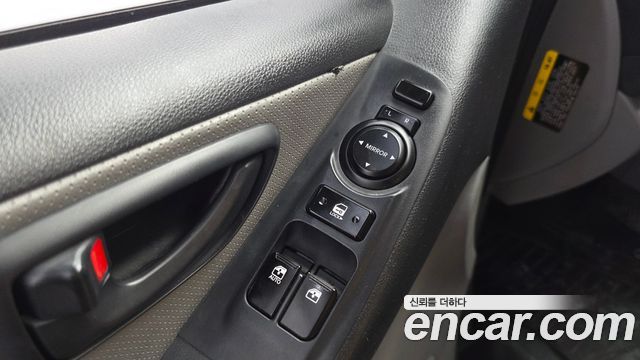 Hyundai Starex 2019 — photo 25