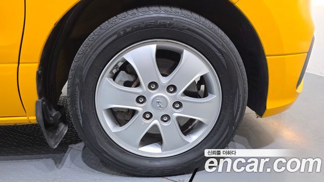 Hyundai Starex 2019 — photo 7