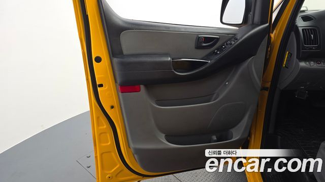 Hyundai Starex 2019 — photo 14