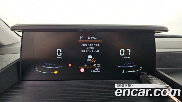 Hyundai Staria 2023 — photo 8