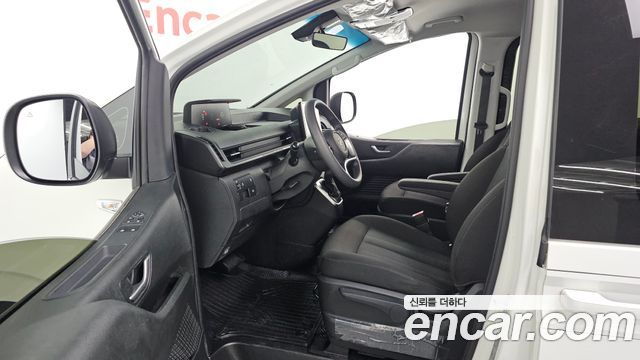 Hyundai Staria 2023 — photo 10