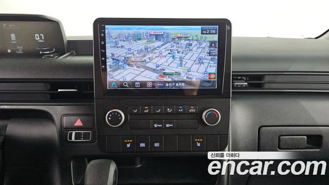 Hyundai Staria 2023 — photo 12