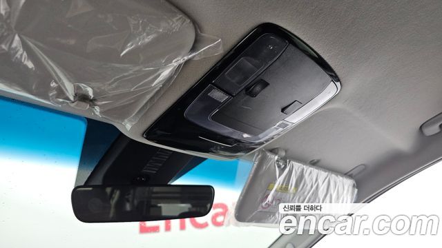 Hyundai Staria 2023 — photo 17