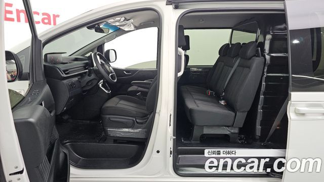 Hyundai Staria 2023 — photo 18