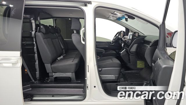 Hyundai Staria 2023 — photo 19