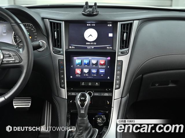 Infiniti Q50 2018 — photo 14