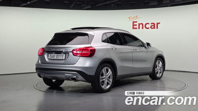 Mercedes-Benz GLA-Class 2016 — photo 2