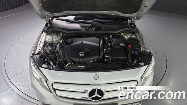 Mercedes-Benz GLA-Class 2016 — photo 6