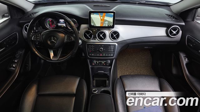 Mercedes-Benz GLA-Class 2016 — photo 7