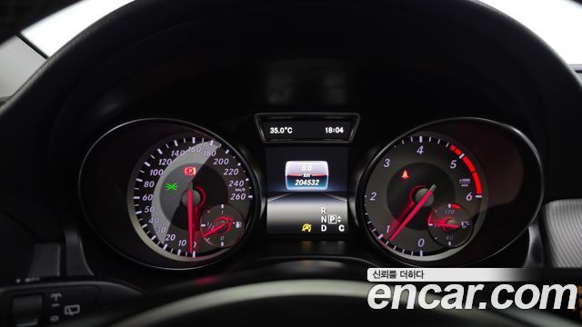 Mercedes-Benz GLA-Class 2016 — photo 8